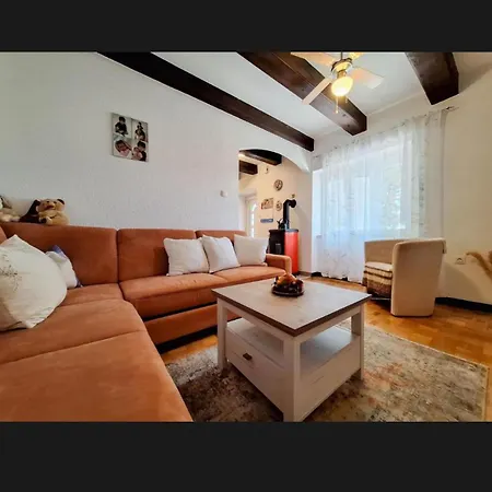 Apartmán Emma Povile