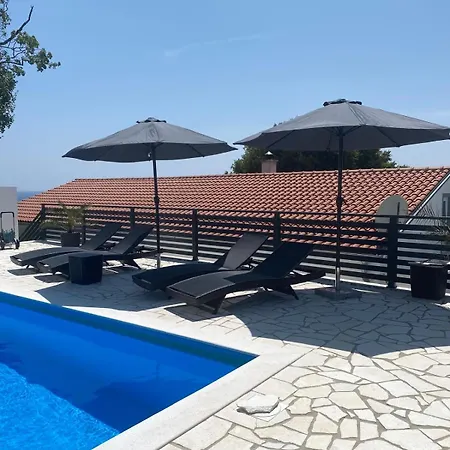 Emma Apartmán