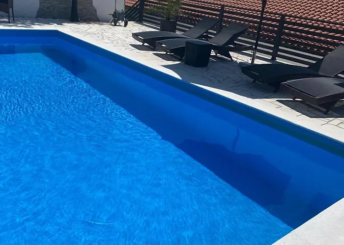 Emma Apartman Povile